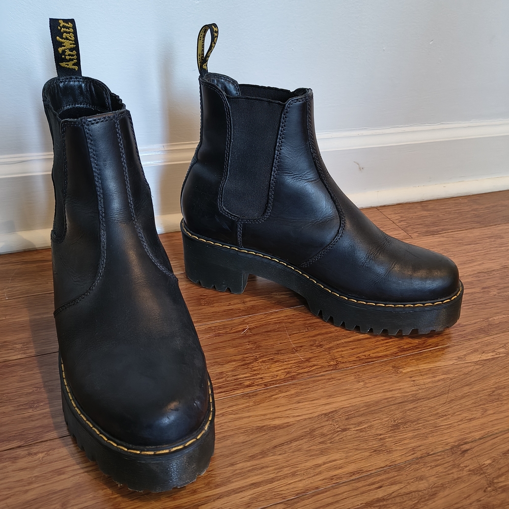 Dr. Martens Black Leather Chelsea Boots